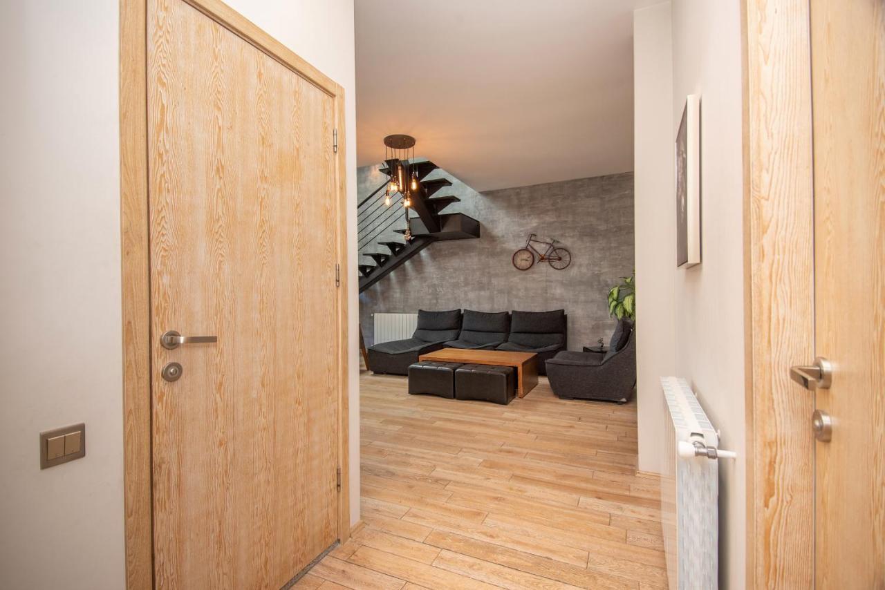Luxury 4 Bedroom Apartment #1 In The City Center Of Tbilisi Exterior foto